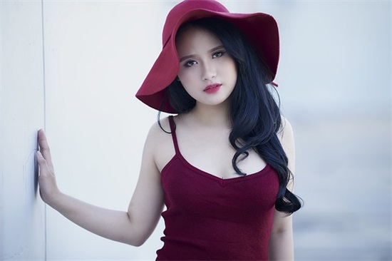 评价人优点和缺点句子