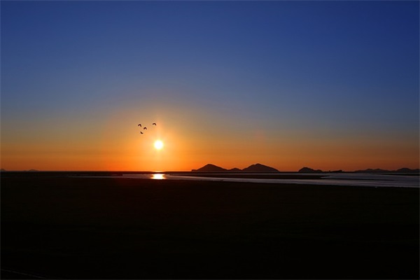 姐妹聚餐蛋糕祝福语 姐妹过生日