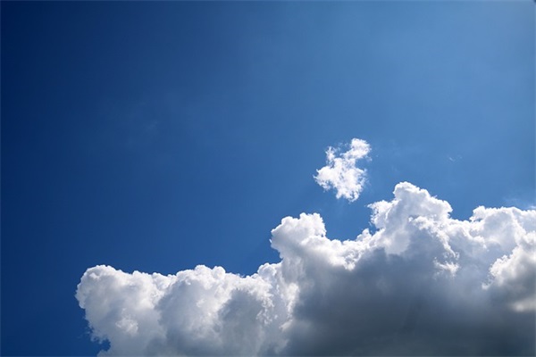 描写孩子们玩耍的句子20句